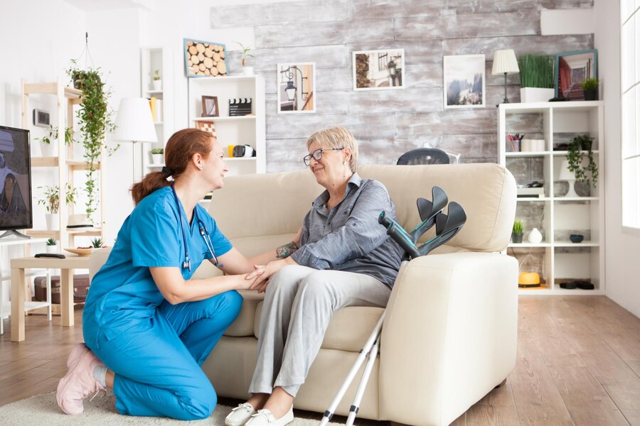 siapa yang membutuhkan perawat homecare